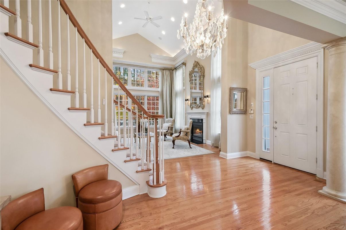 Chandelier, Fireplace, Interior, Recessed Lighting, Wood Texture Flooring