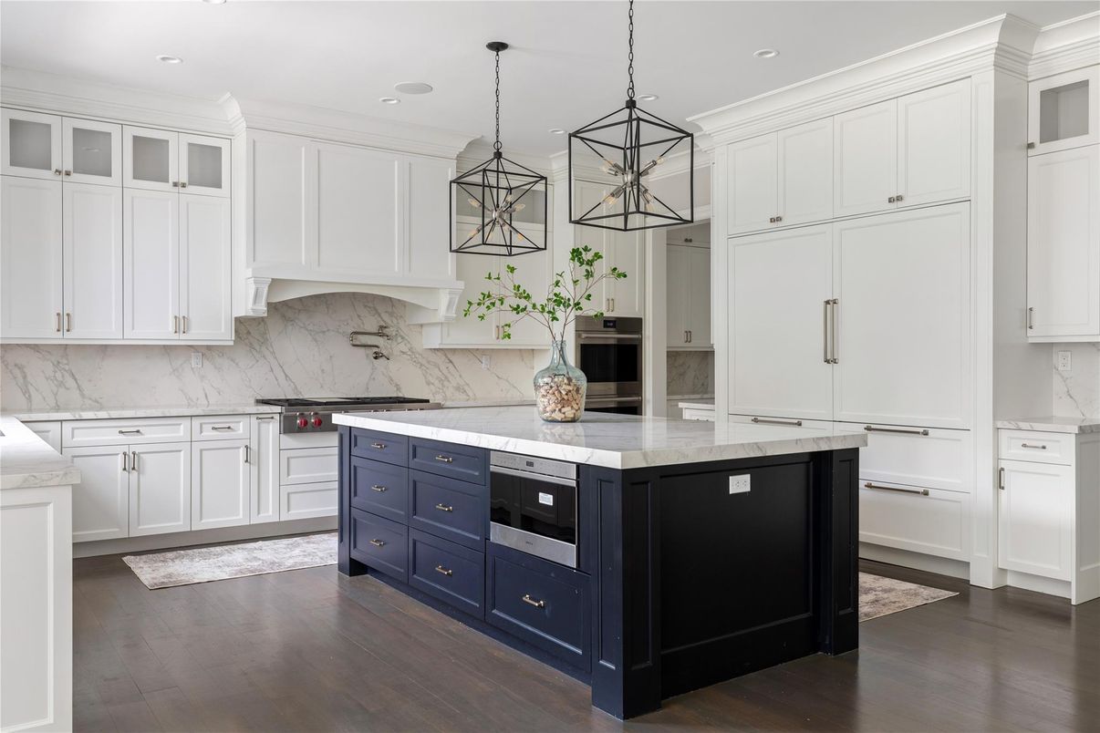 Interior, Kitchen, Marble Walls, Pendant Lights, Recessed Lighting, Wood Texture Flooring