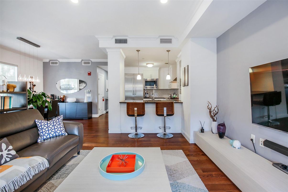 Interior, Kitchen, Living room, Pendant Lights, Recessed Lighting, Stainless Steel Appliances, Wood Texture Flooring
