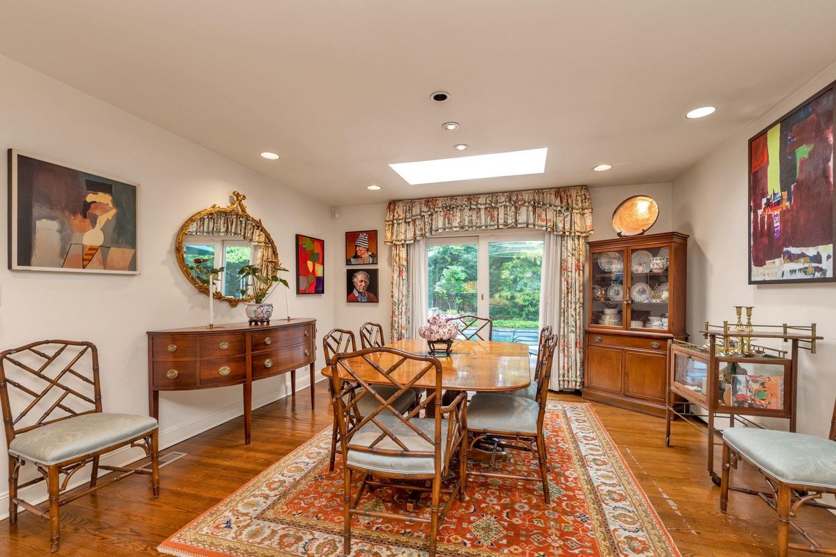 Dining room, Interior, Recessed Lighting, Wood Texture Flooring