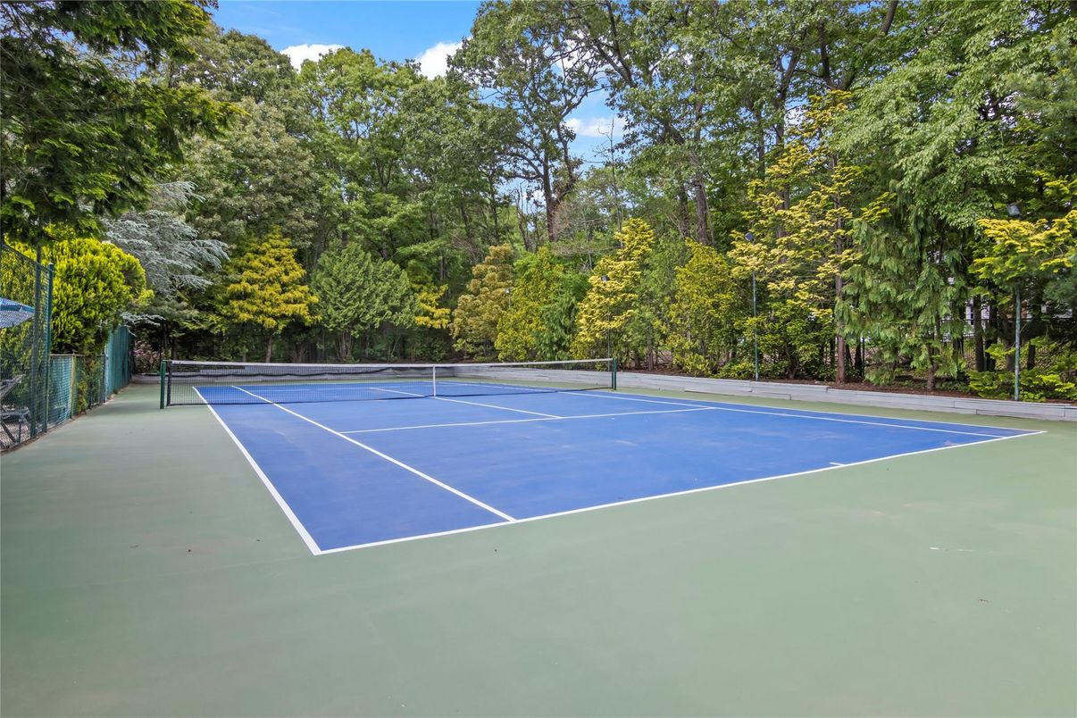 Exterior, Tennis Courts