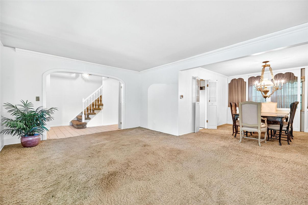 Chandelier, Dining room, Interior