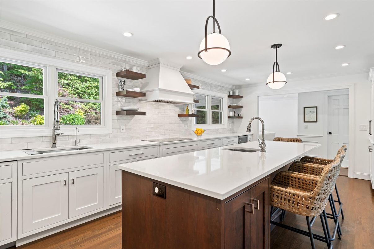 Interior, Kitchen, Pendant Lights, Recessed Lighting, Wood Texture Flooring