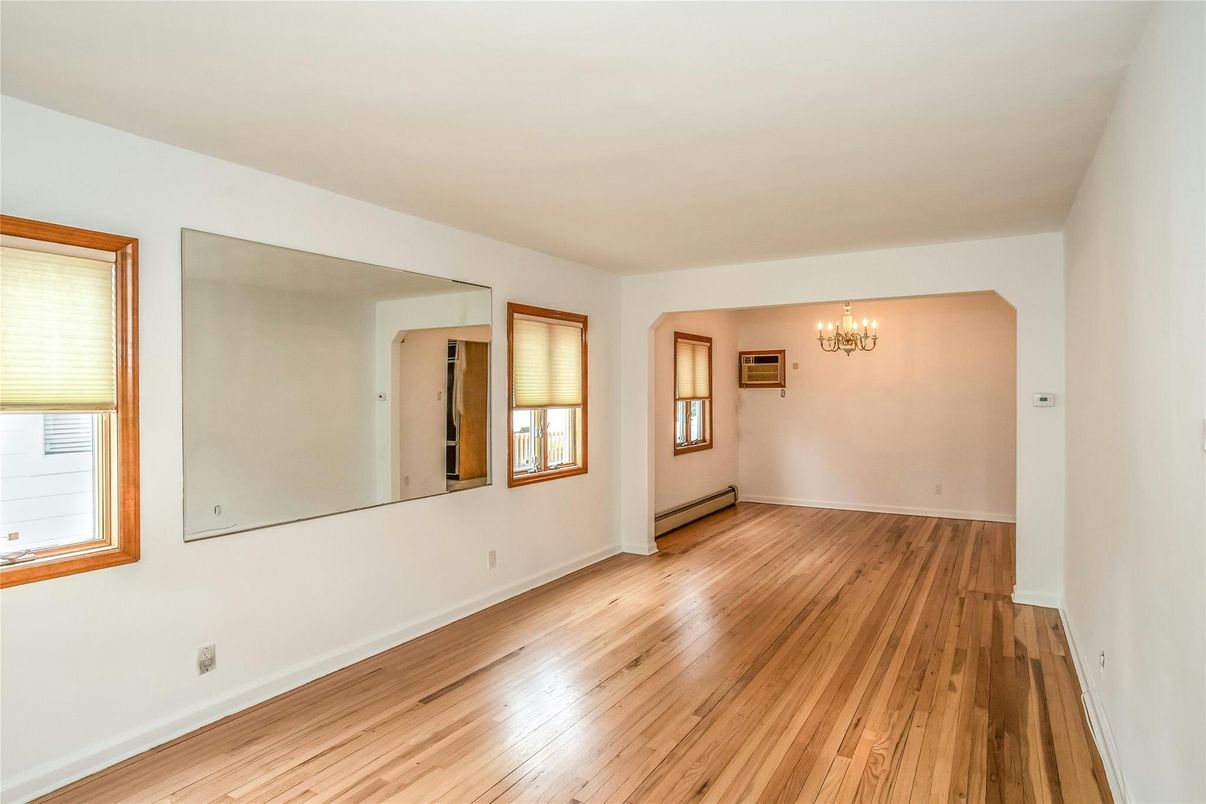 Chandelier, Empty room, Interior, Wood Texture Flooring