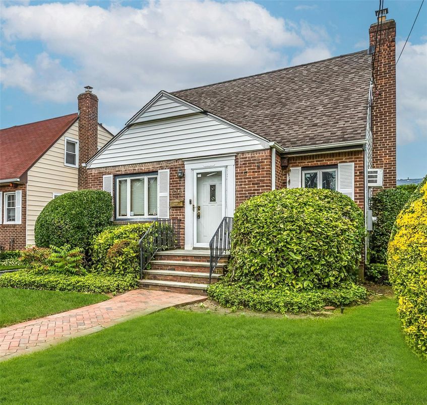 Exterior, Facade, Brick Facade, Cape Cod