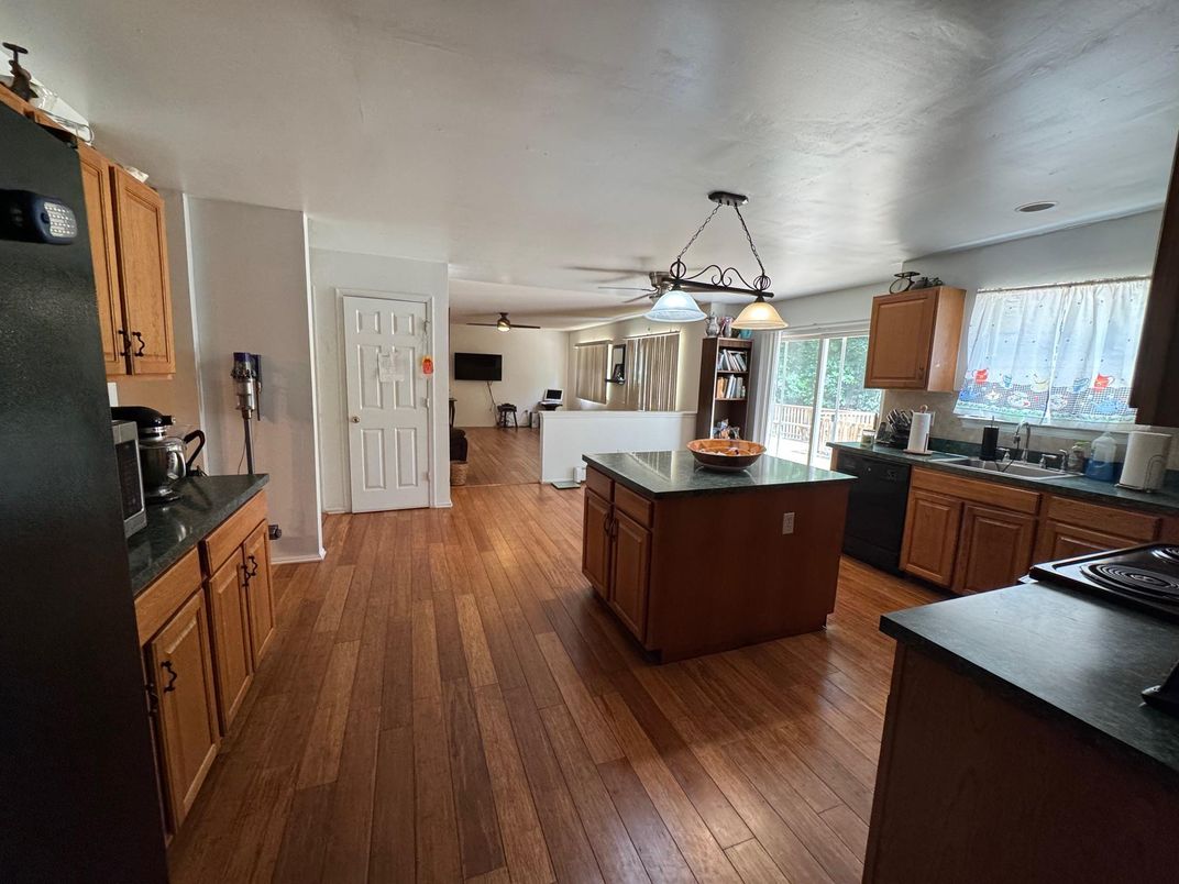 Interior, Kitchen, Pendant Lights, Wood Texture Flooring