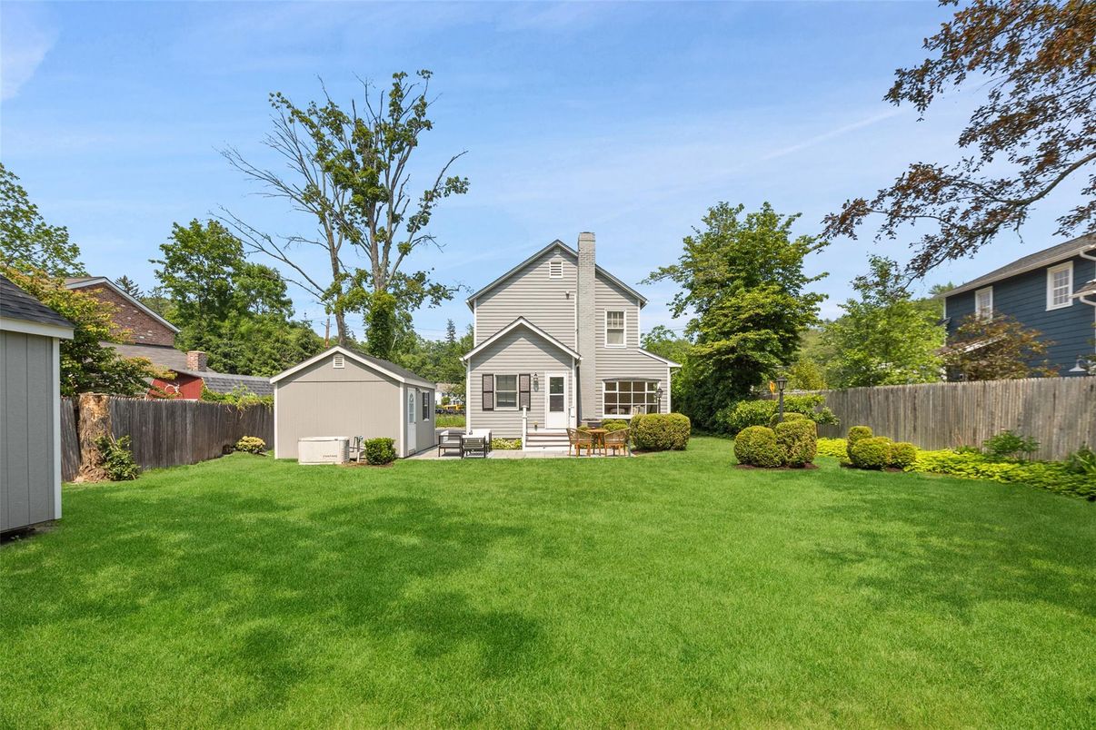 Backyard, Detached Garage, Exterior