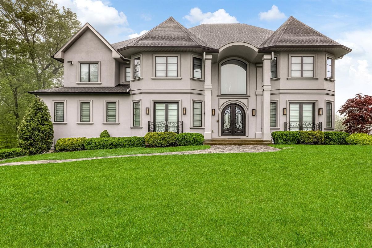 Backyard, Exterior, Facade, French Provincial