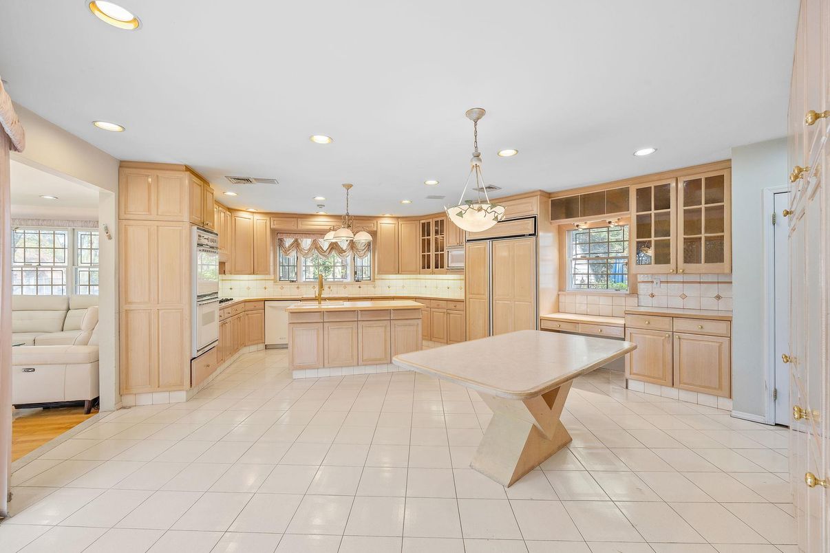 Interior, Kitchen, Pendant Lights, Recessed Lighting