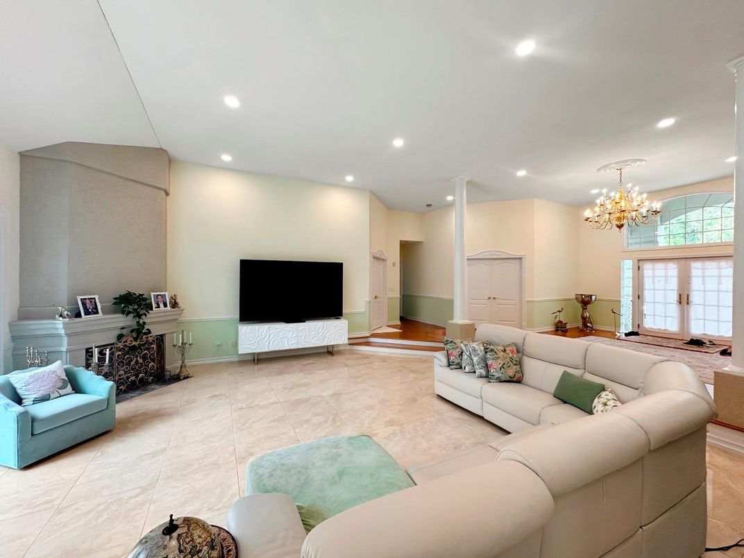 Chandelier, Interior, Living room, Recessed Lighting