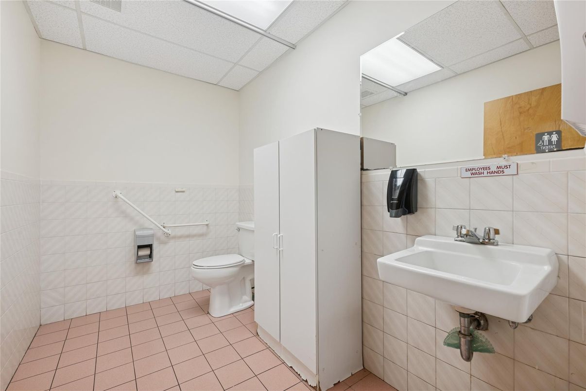 Bathroom, Interior