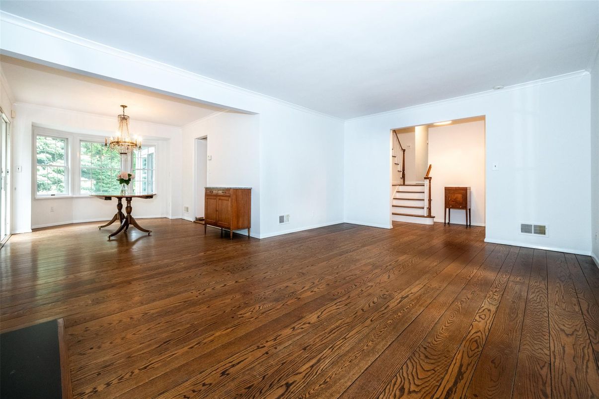Chandelier, Empty room, Interior, Wood Texture Flooring