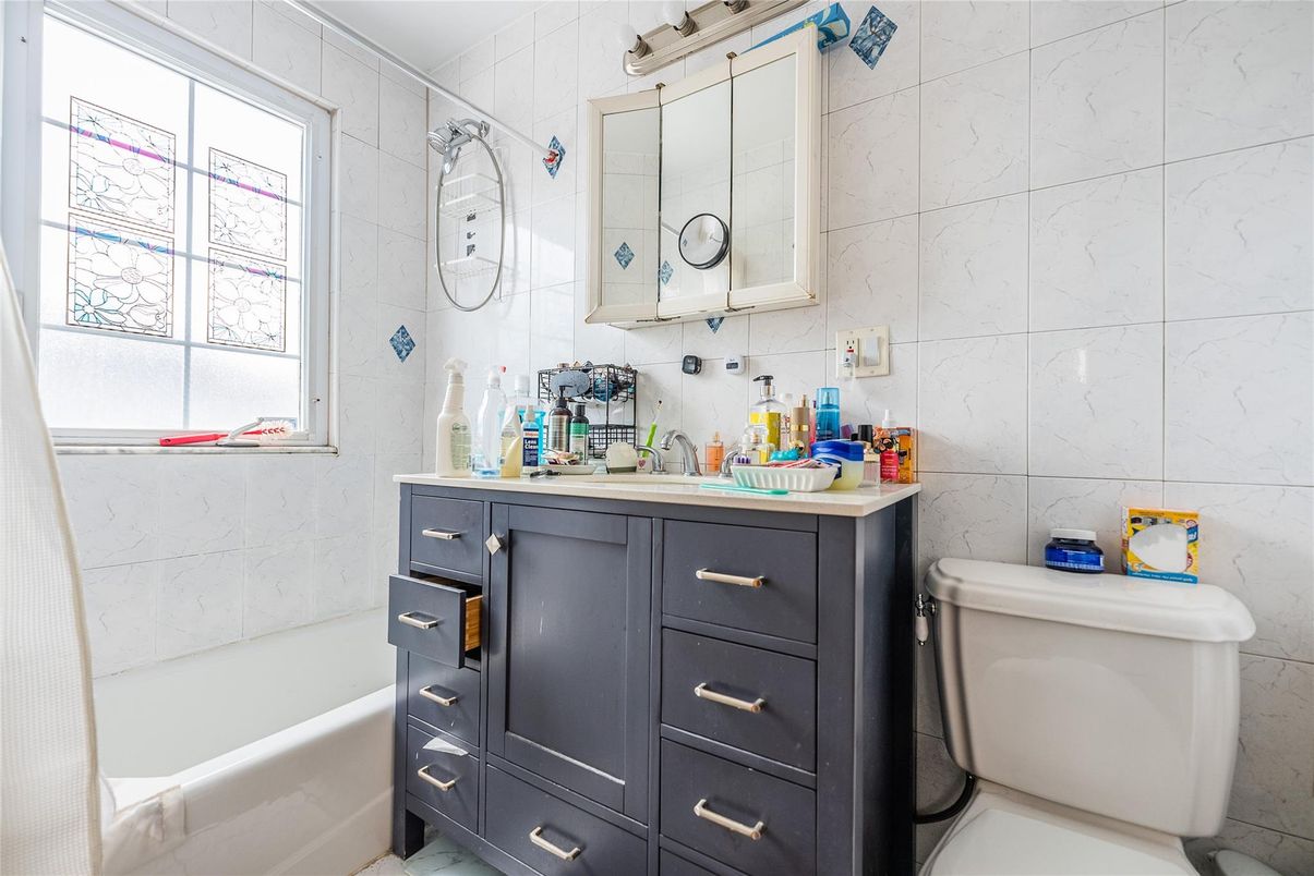 Bathroom, Interior, Marble Walls