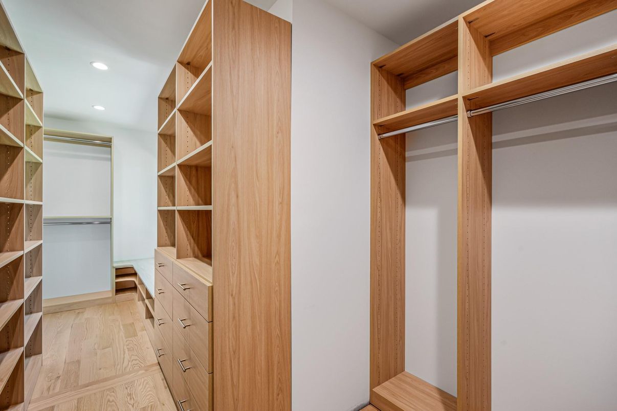 Interior, Recessed Lighting, Walk-in Closets, Wood Texture Flooring