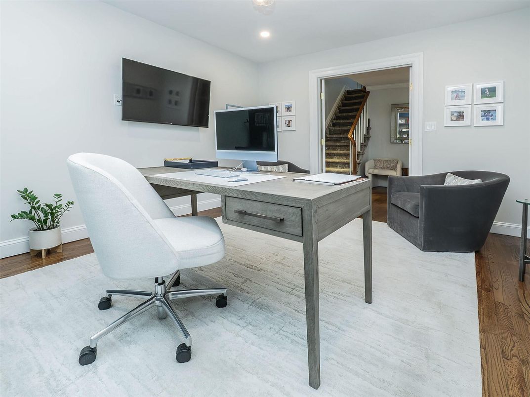 Home Office, Interior, Recessed Lighting, Wood Texture Flooring