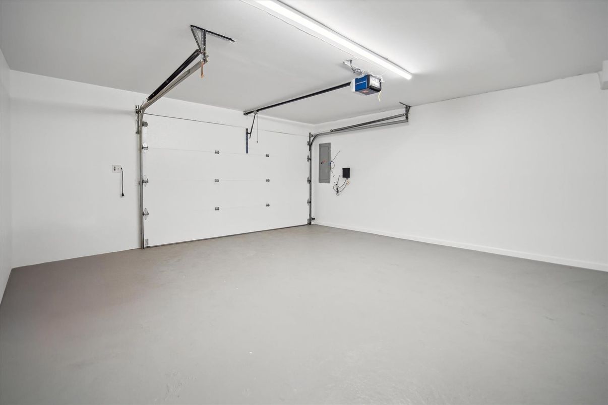 Garage, Interior