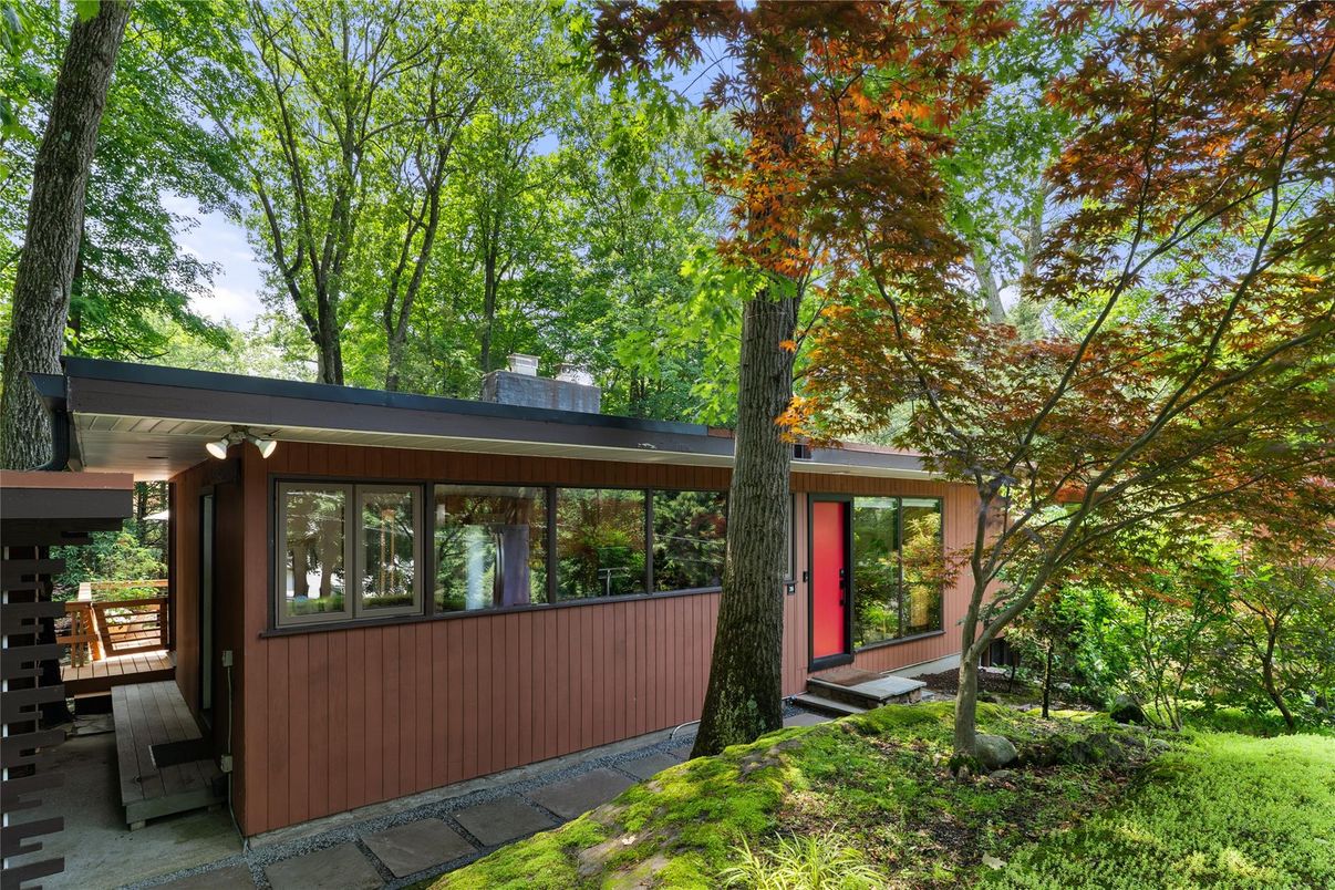 Exterior, Hot Tub