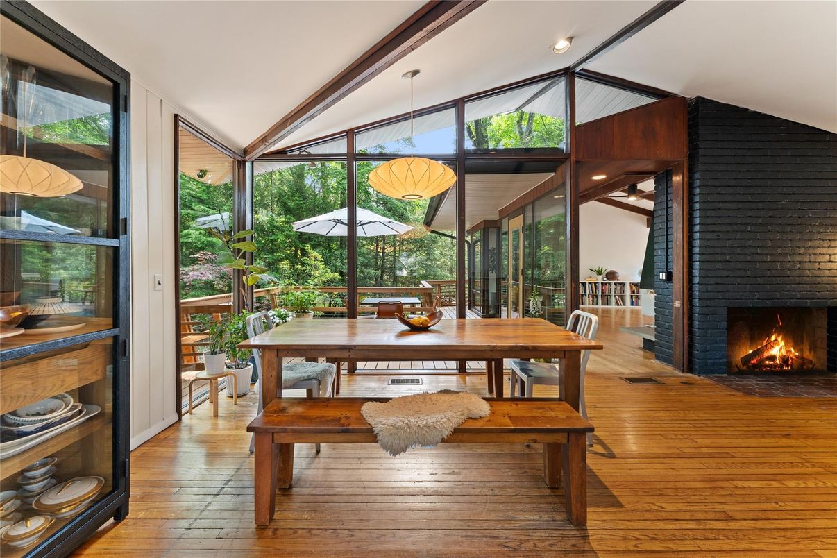 Dining room, Fireplace, Interior, Pendant Lights, Recessed Lighting, Wood Texture Flooring