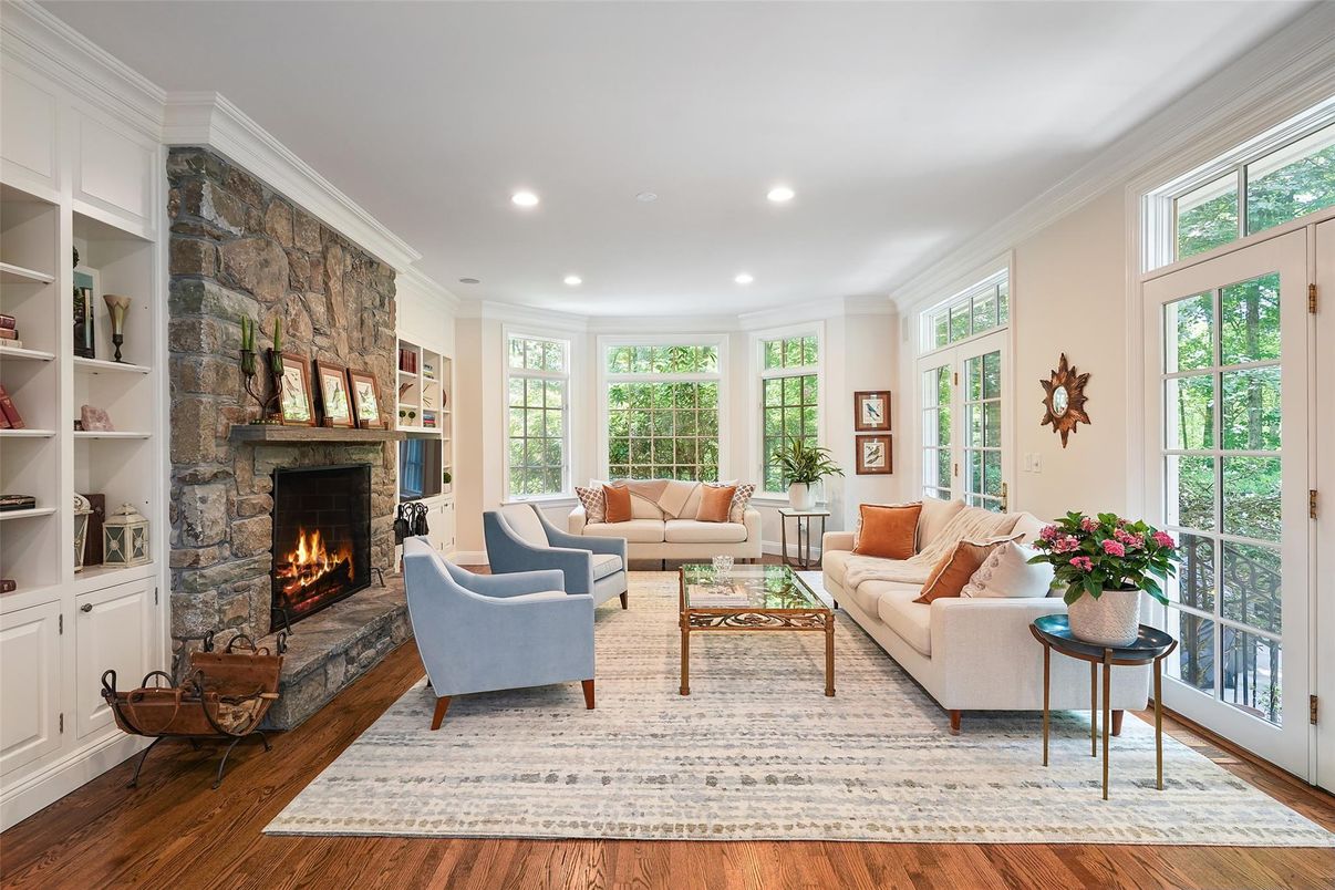 Fireplace, Interior, Living room, Recessed Lighting, Stone Walls, Wood Texture Flooring