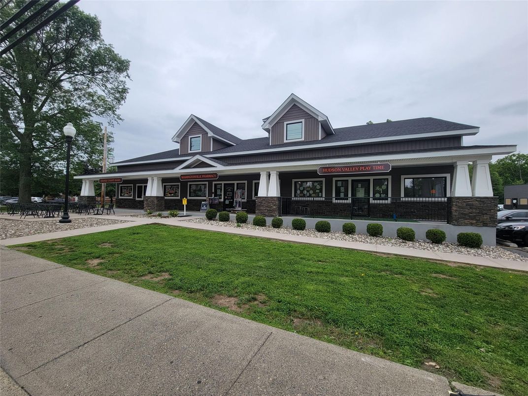 Exterior, Facade, Cape Cod