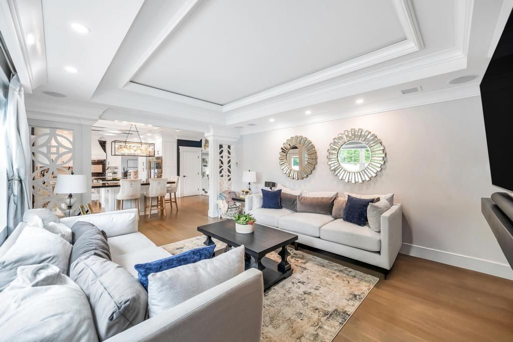 Dining room, Interior, Kitchen, Living room, Pendant Lights, Recessed Lighting, Wood Texture Flooring