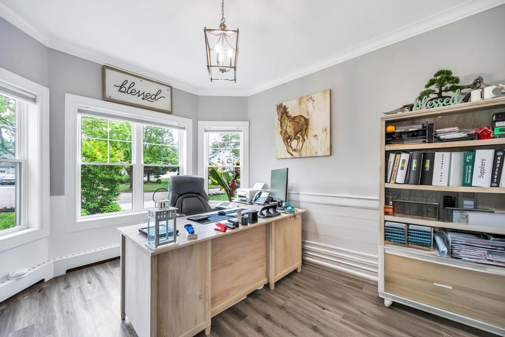 Home Office, Interior, Pendant Lights, Wood Texture Flooring