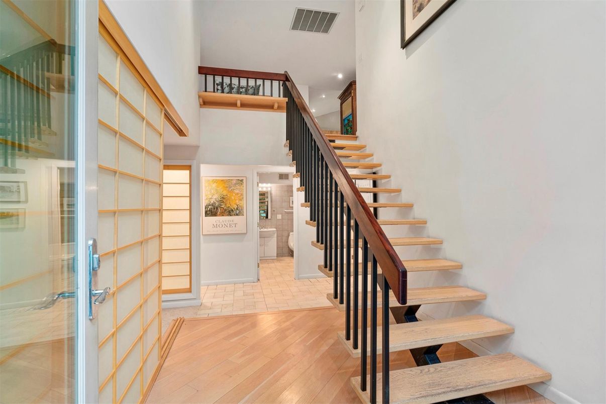 Interior, Recessed Lighting, Wood Texture Flooring