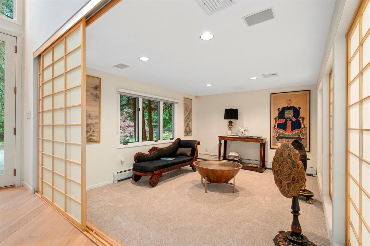 Interior, Recessed Lighting, Wood Texture Flooring