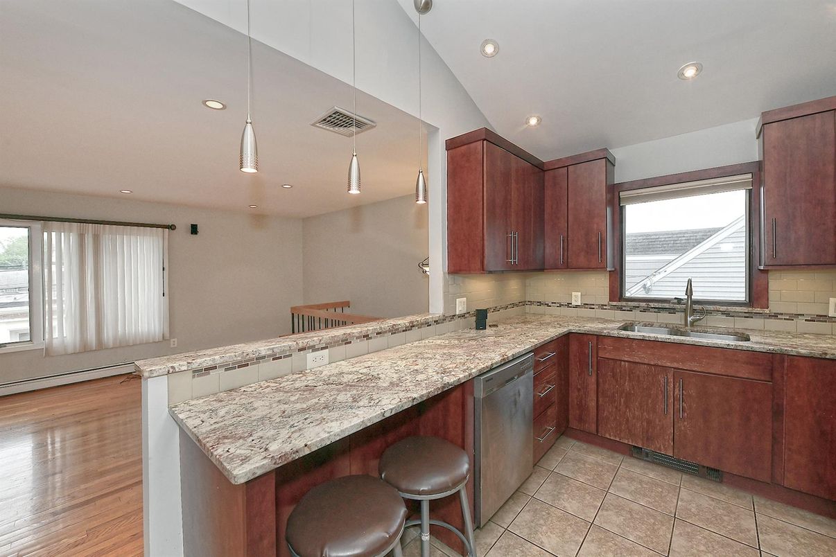 Interior, Kitchen, Pendant Lights, Recessed Lighting, Wood Texture Flooring