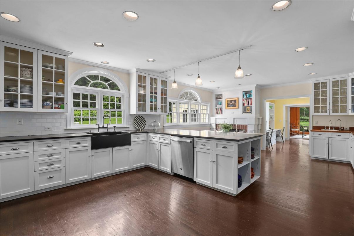 Interior, Kitchen, Pendant Lights, Recessed Lighting, Wood Texture Flooring