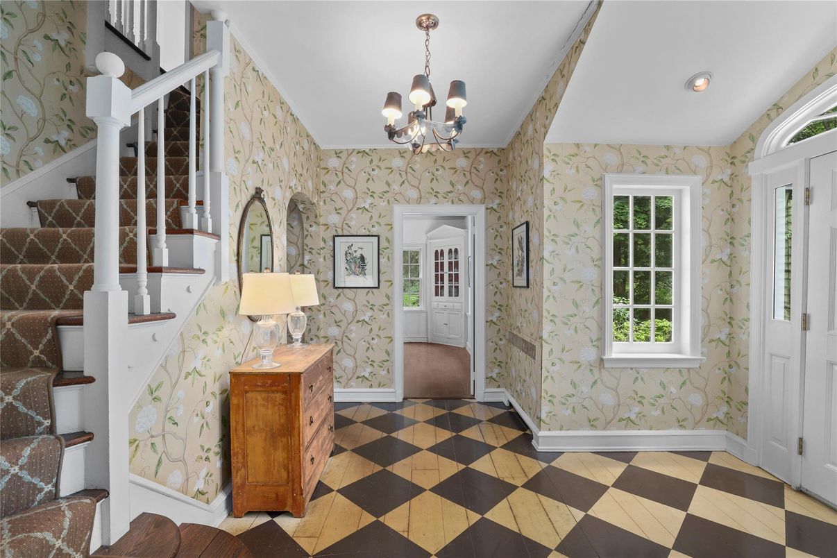 Chandelier, Interior, Recessed Lighting