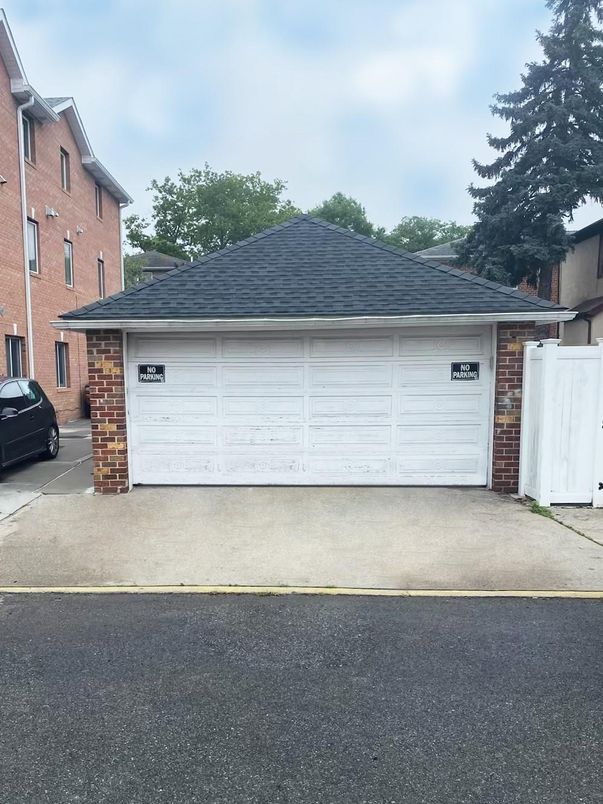 Detached Garage, Exterior