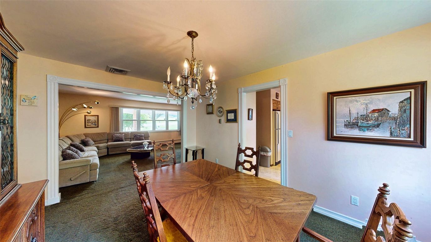 Chandelier, Dining room, Interior, Living room