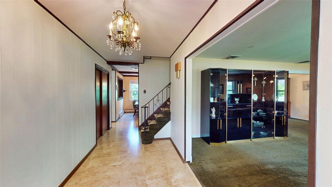 Chandelier, Dining room, Interior