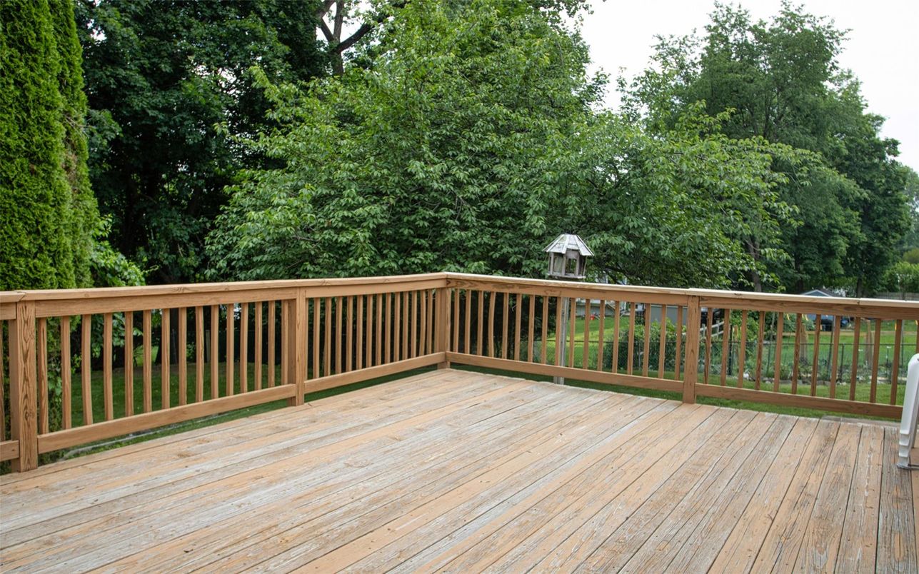 Exterior, Wood Texture Flooring