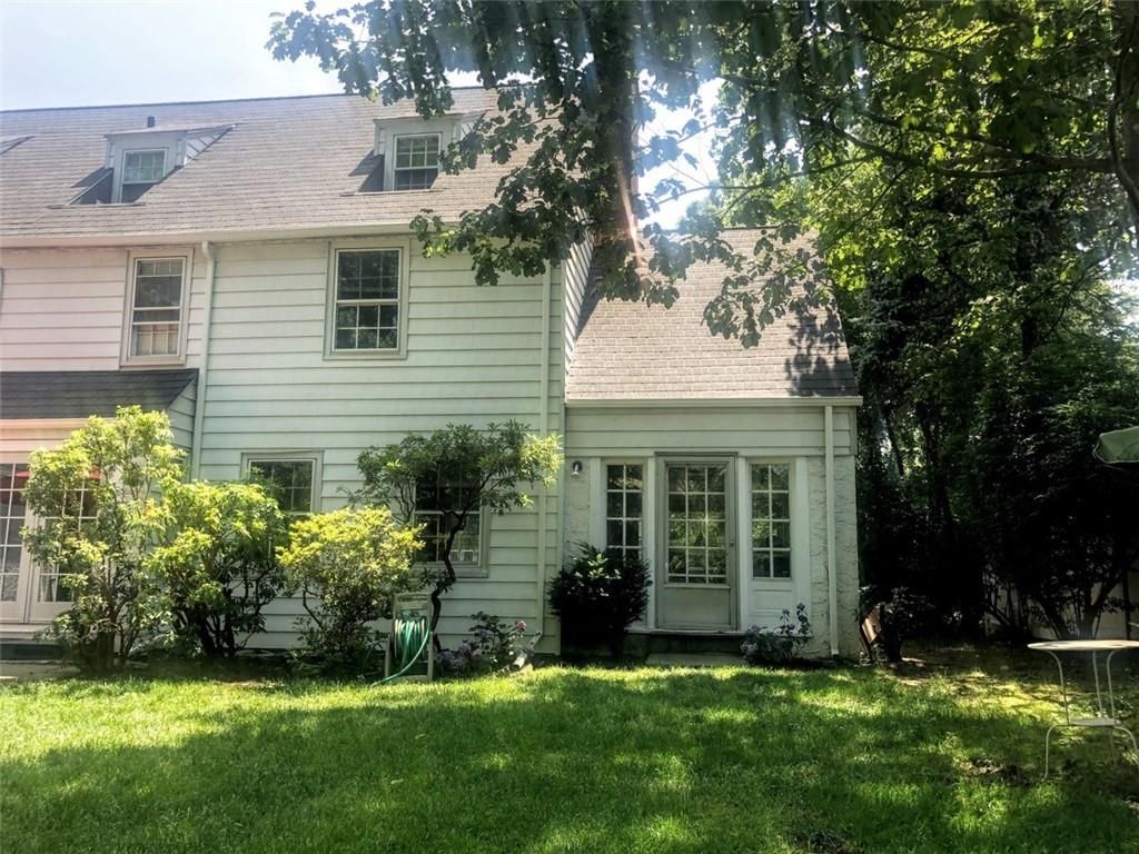 Exterior, Facade, Cape Cod