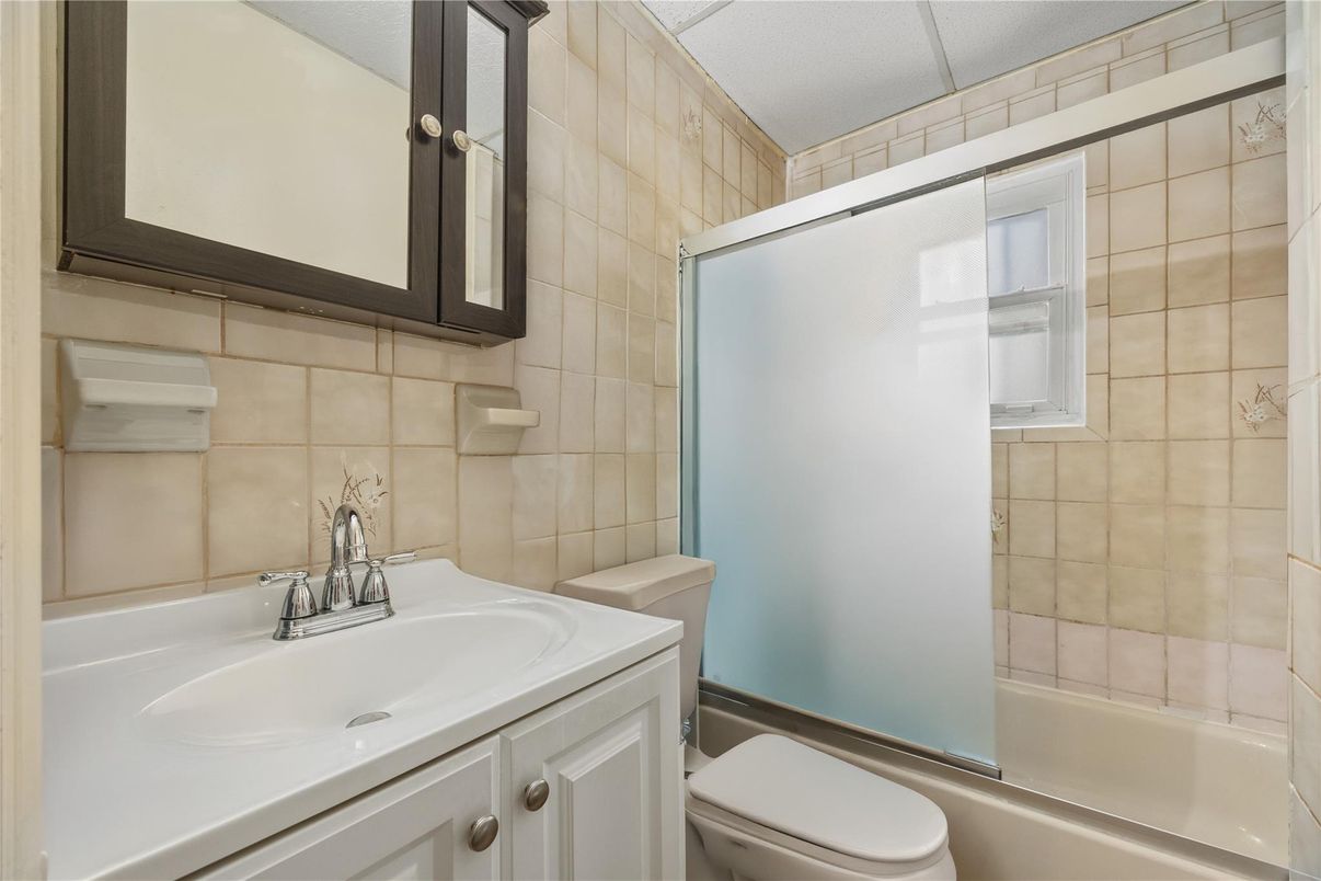 Bathroom, Interior