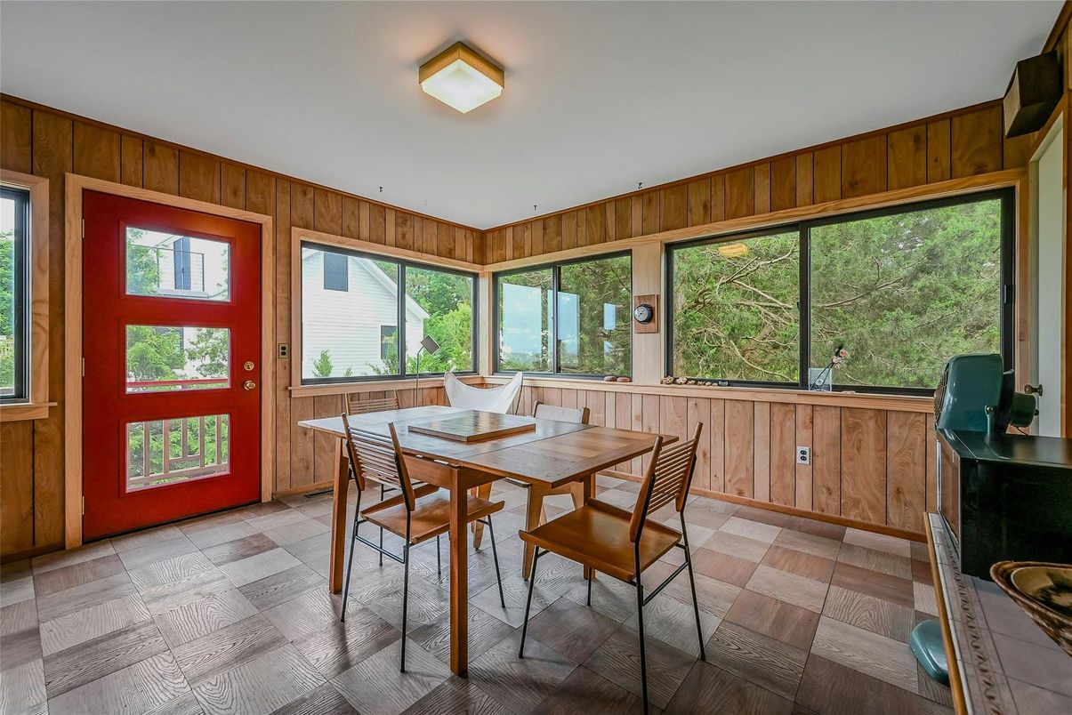 Dining room, Interior