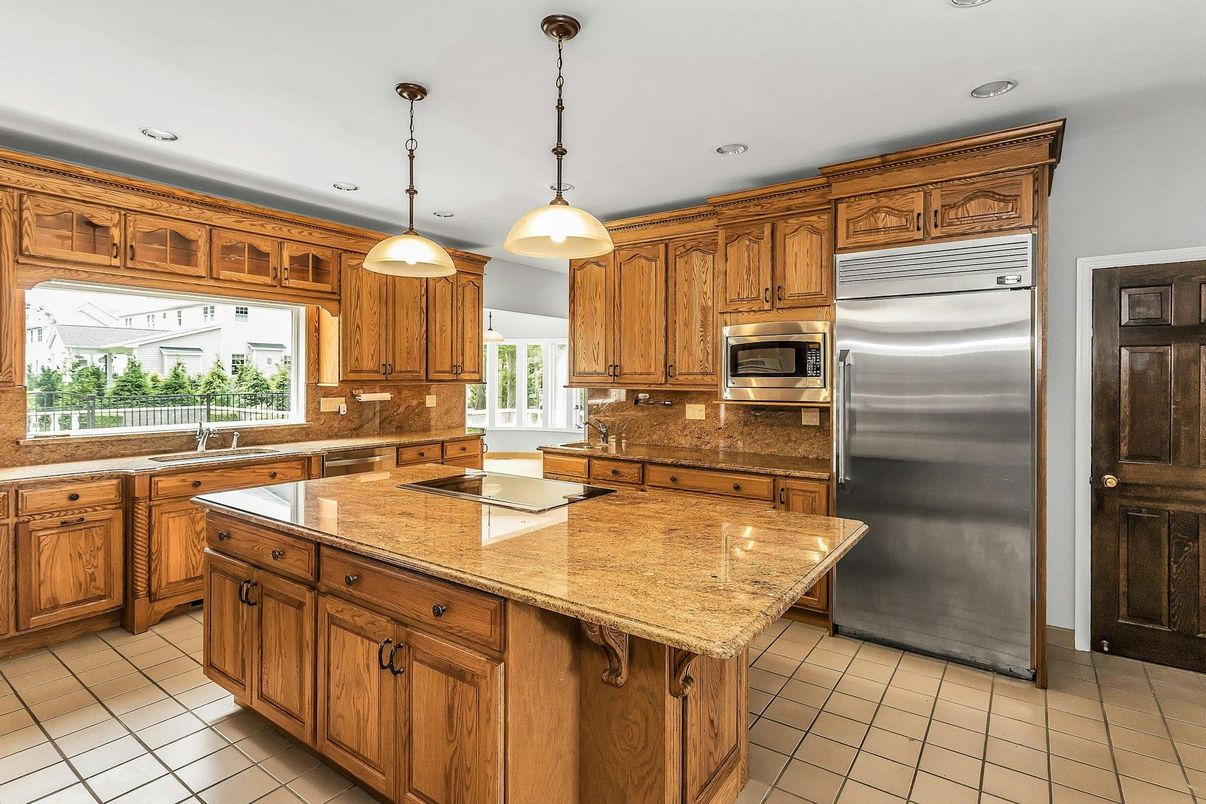 Interior, Kitchen, Pendant Lights, Recessed Lighting