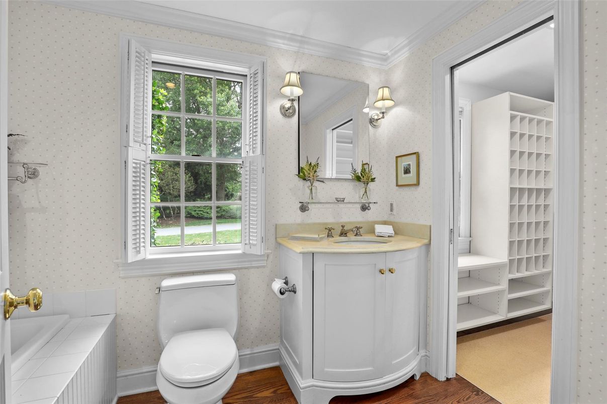 Bathroom, Interior, Wood Texture Flooring