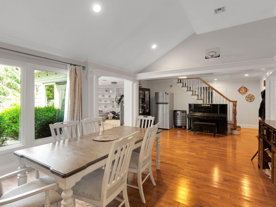 Dining room, Interior, Piano, Recessed Lighting, Wood Texture Flooring