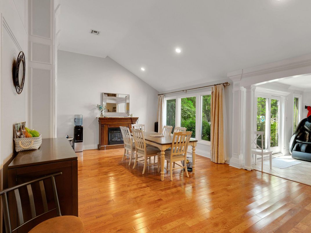 Dining room, Fireplace, Interior, Recessed Lighting, Wood Texture Flooring