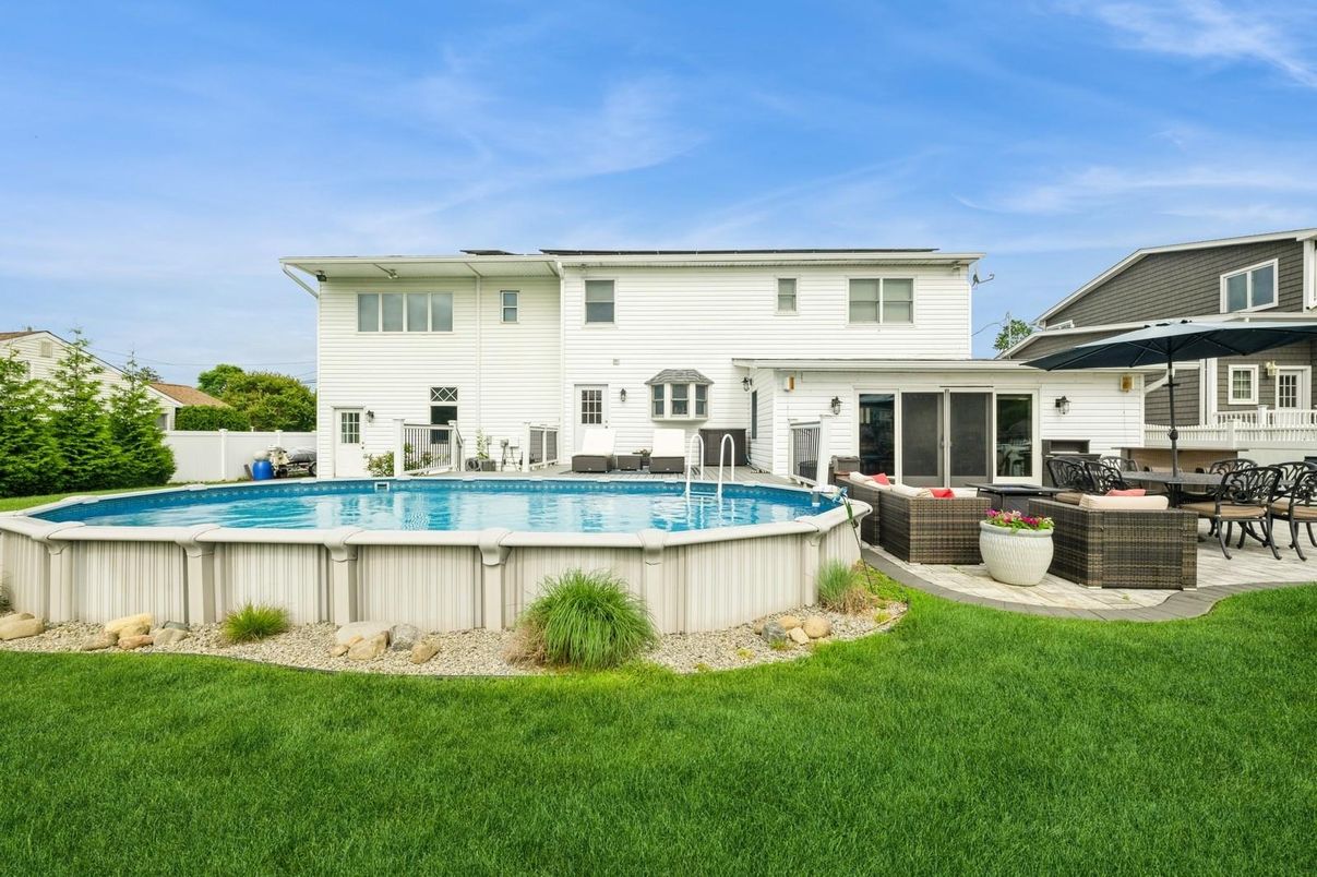Backyard, Exterior, Pool