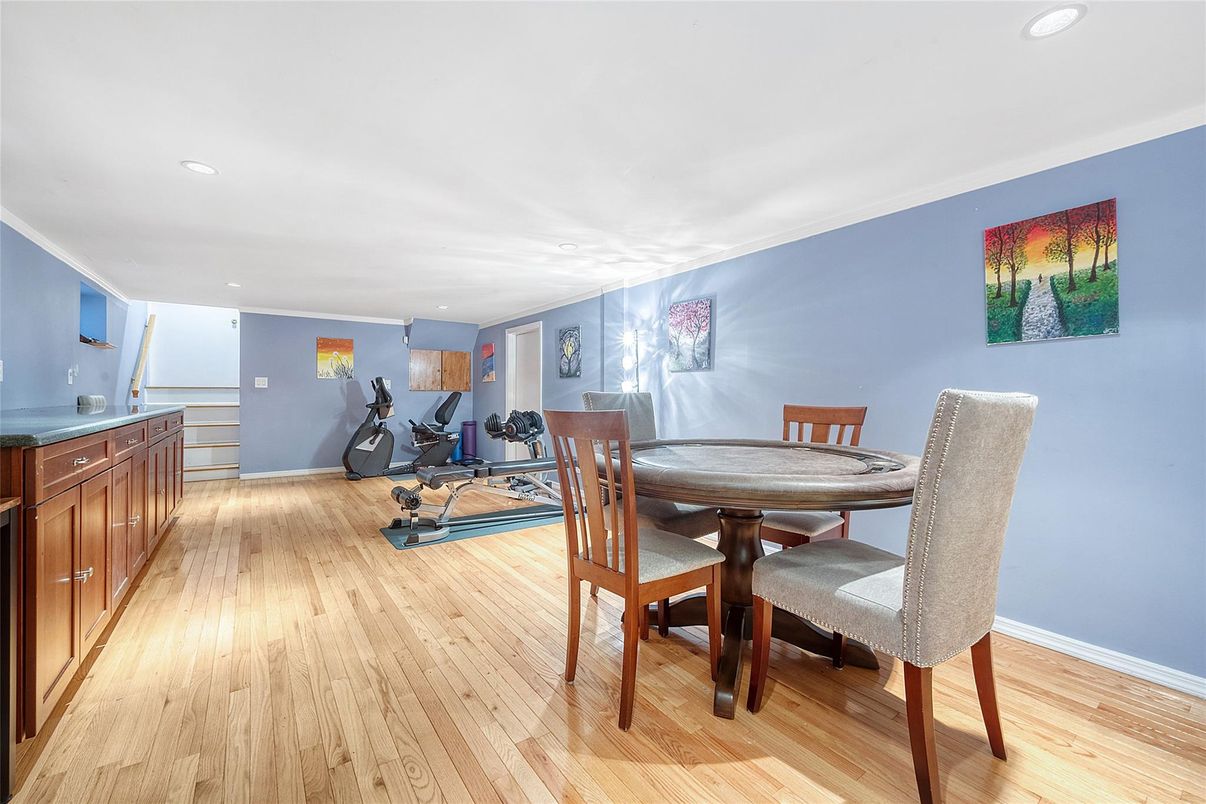 Dining room, Fitness Equipment, Interior, Recessed Lighting, Wood Texture Flooring