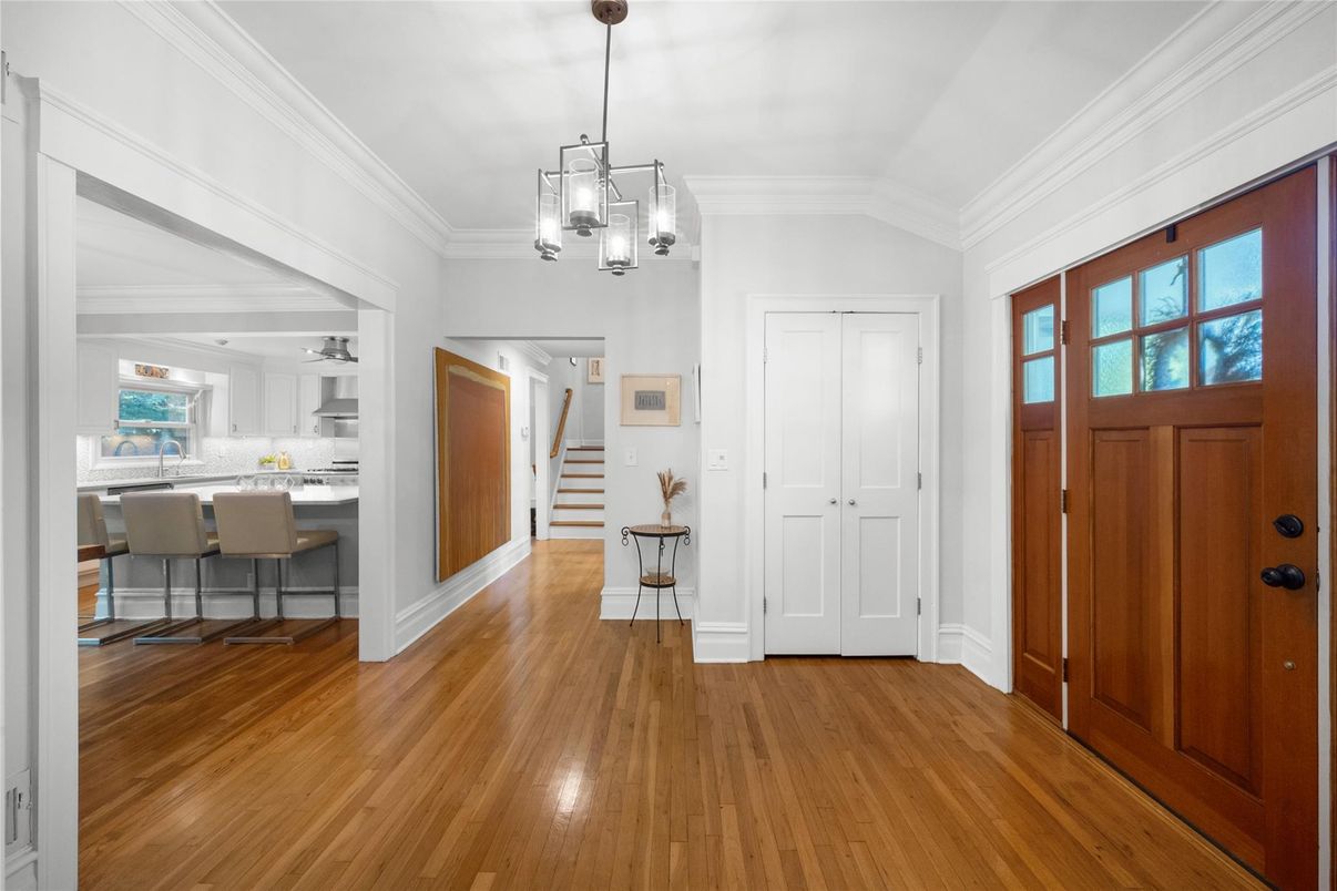 Interior, Kitchen, Pendant Lights, Wood Texture Flooring