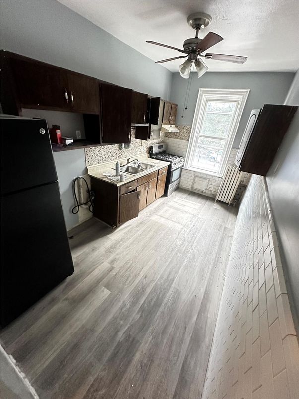 Interior, Kitchen, Wood Texture Flooring
