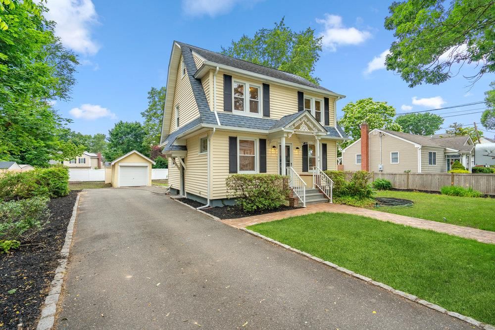 Detached Garage, Exterior, Facade, American Foursquare
