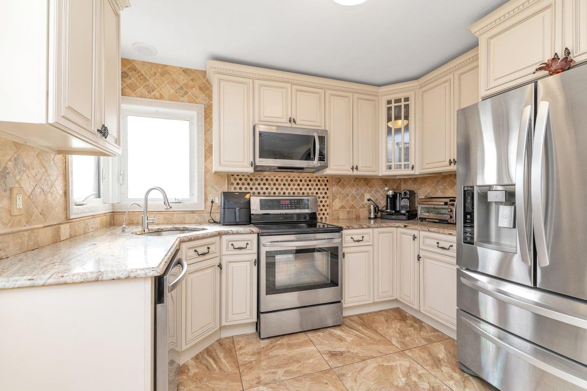 Interior, Kitchen, Stainless Steel Appliances