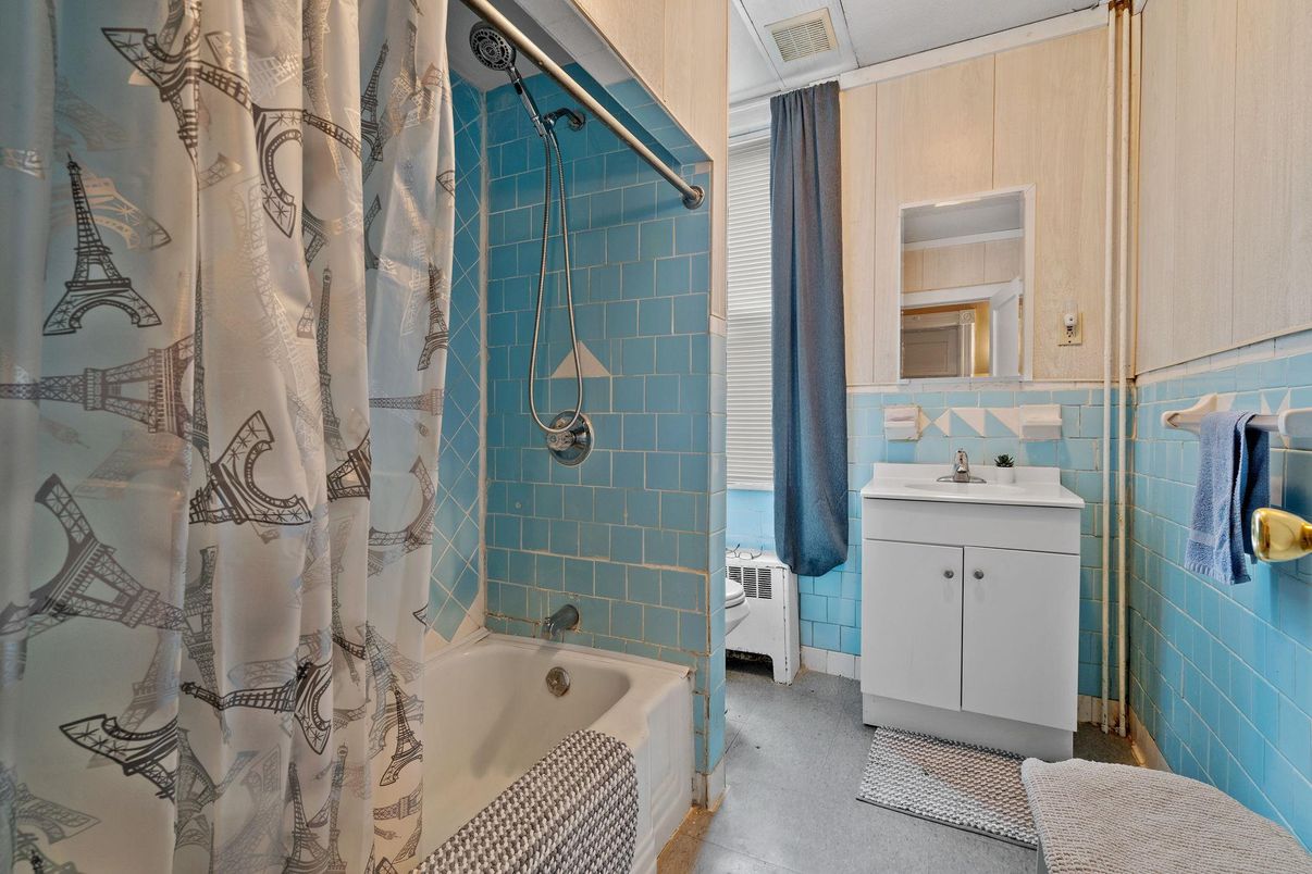 Bathroom, Interior