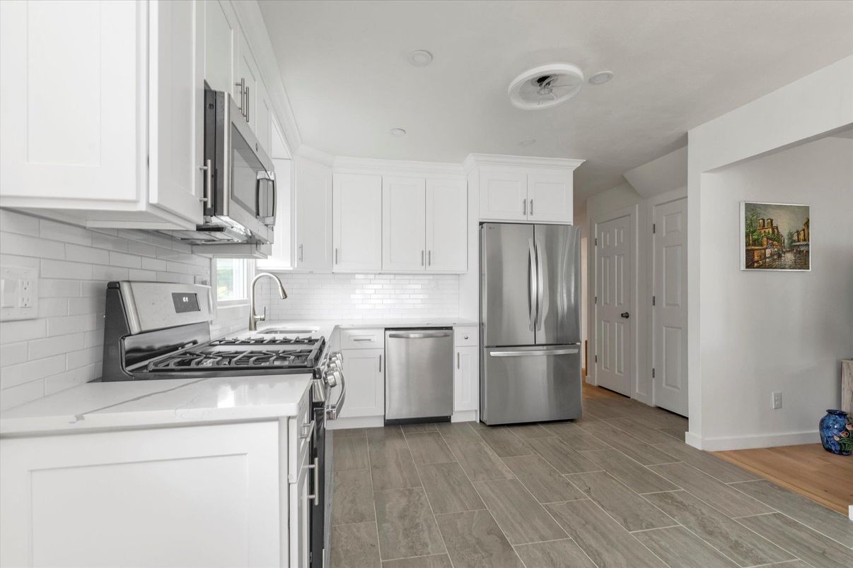 Interior, Kitchen, Stainless Steel Appliances, Wood Texture Flooring